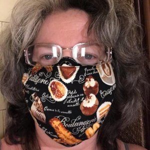Chocolates Cotton facemask with polypropyl…
